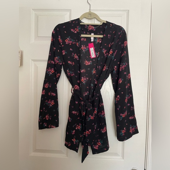 Floral Black Kimono Cardigan - Picture 4 of 5